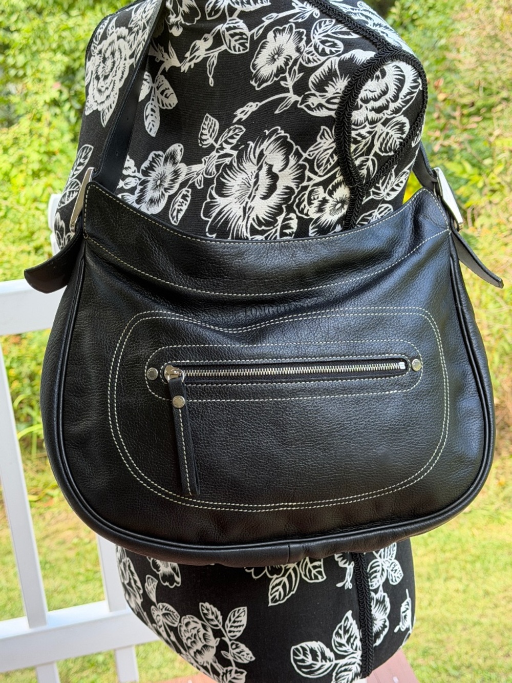 Longchamp Black Pebbled Leather Shoulder Hobo Bag Front Zip Pocket